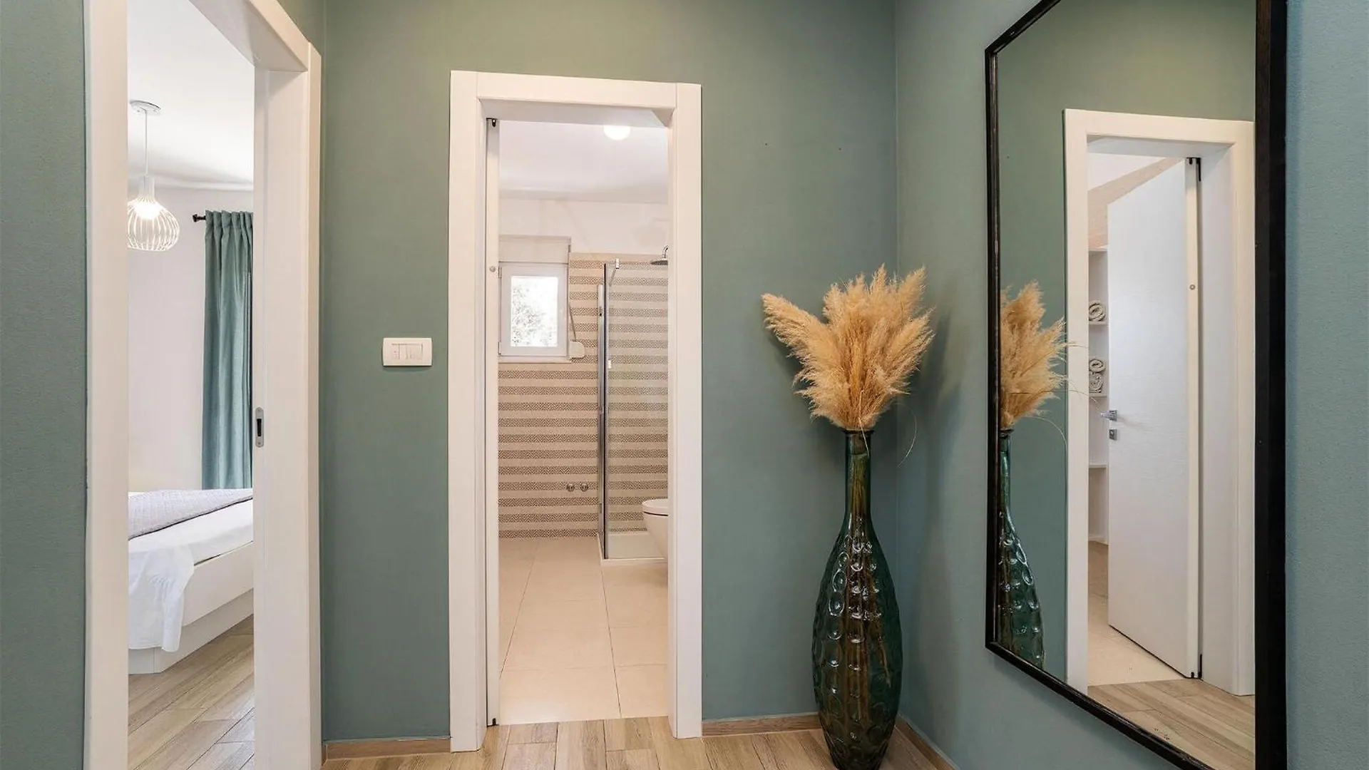 Gorgeous Apartment In Bibinje With Kitchen